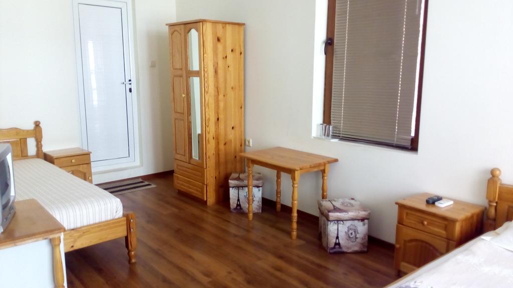 Guest House Diamant Sozopol Exterior photo