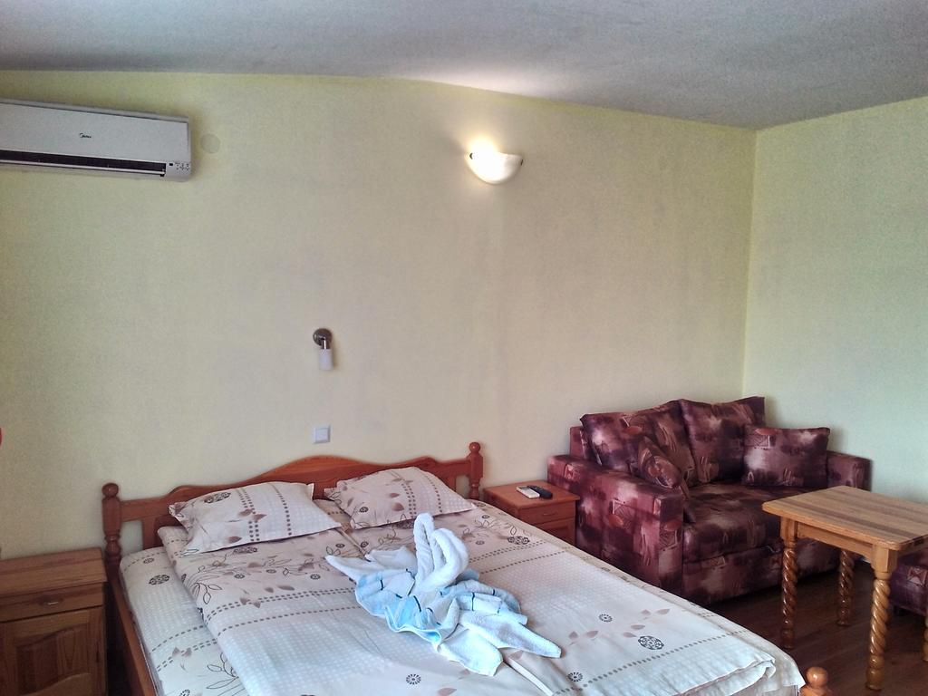 Guest House Diamant Sozopol Exterior photo